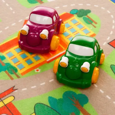 Afacan Arabalar Halıda - 2