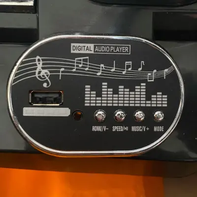 BM Toys Grande Akülü Araba Kumandalı 4*4 12 Volt Kırmızı - 2