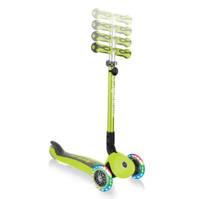 Globber Go Up Deluxe Işıklı Scooter Yeşil - 9